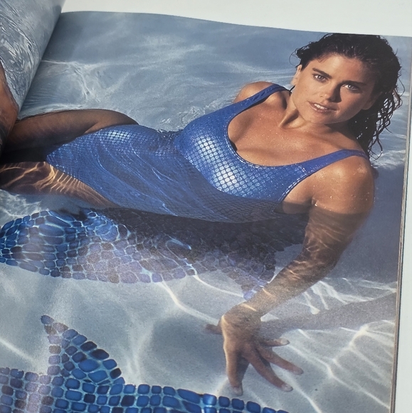 Vintage 1996 Sports Illustrated Magazine The Best of The Swimsuit Supermodels - Picture 8 of 10